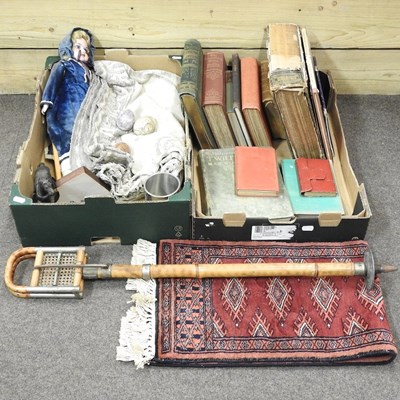 Lot 509 - A collection of items