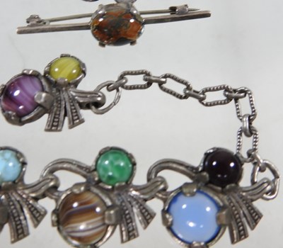 Lot 141 - A collection of Scottish jewellery
