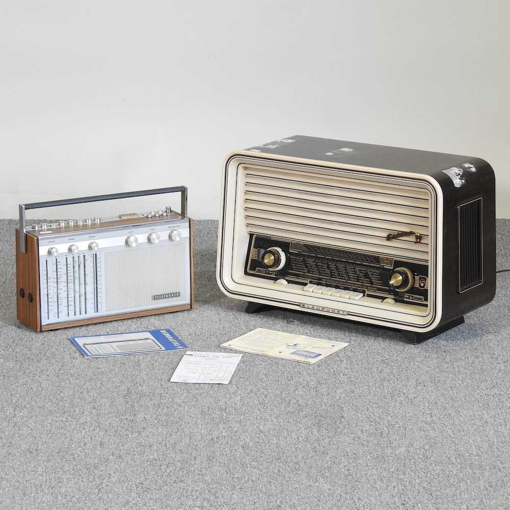 Lot 572 - A Blaupunkt vintage radio