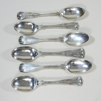 Lot 98 - A collection of silver teaspoons