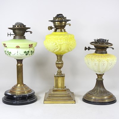 Lot 532 - Three 19th century oil lamps