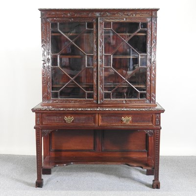 Lot 679 - A James Winter glazed cabinet