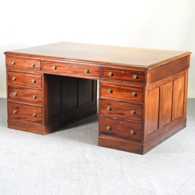 Lot 455 - A large 19th century partners desk