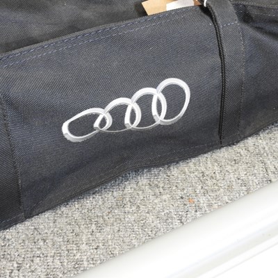 Lot 705 - A pair of Audi roof bars