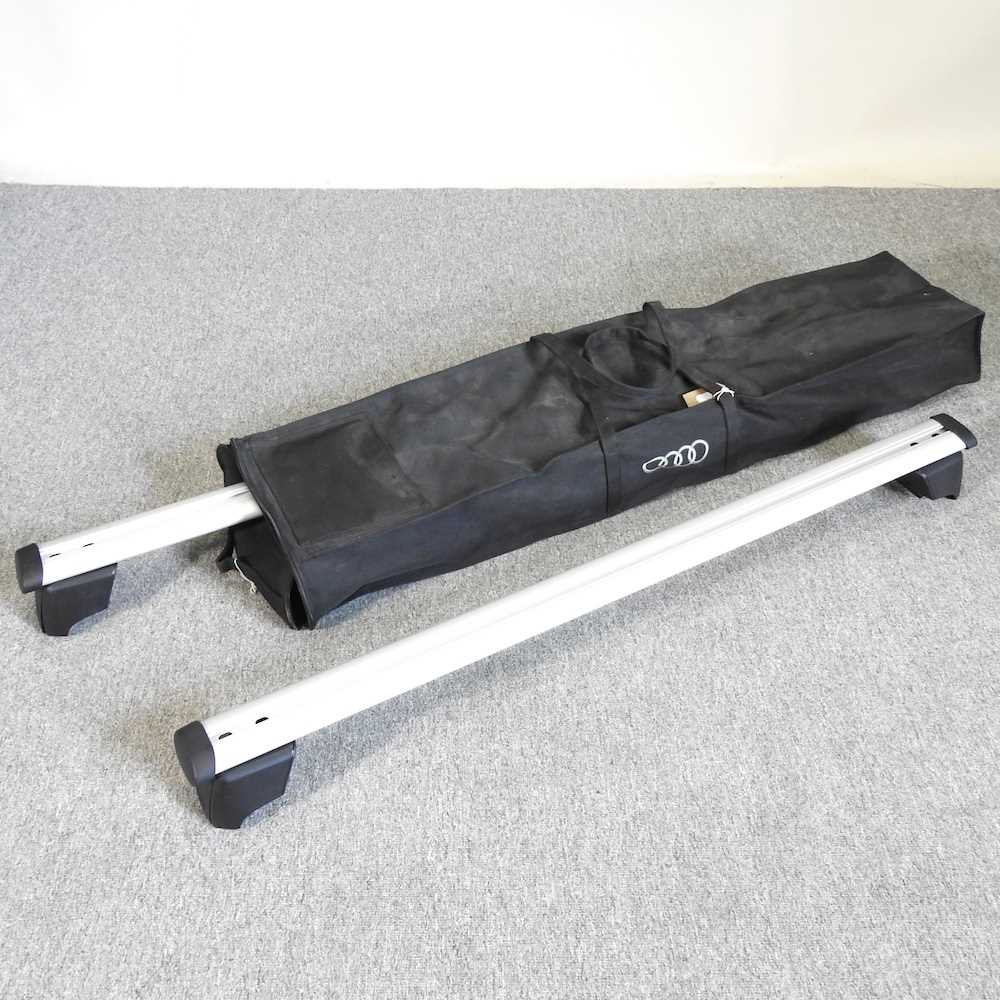 Lot 705 - A pair of Audi roof bars