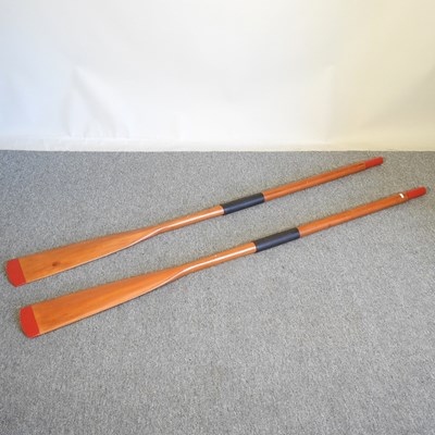 Lot 499 - A pair of wooden oars