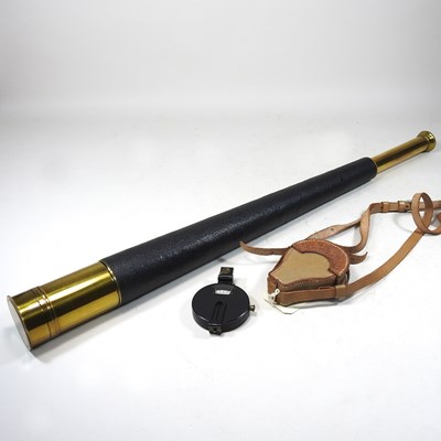 Lot 152 - A Steward telescope and an inclinometer