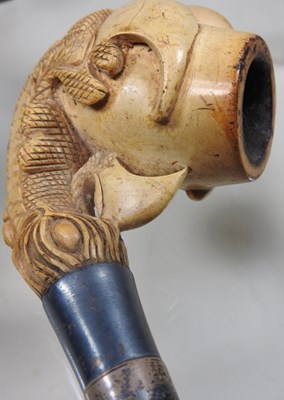 Lot 213 - A meerschaum pipe and other items