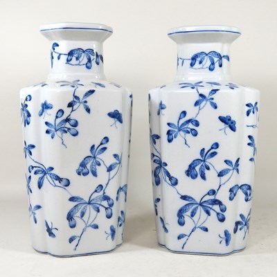Lot 104 - A pair of modern Chinese vases