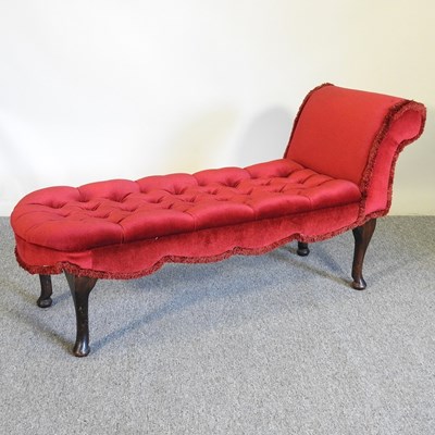 Lot 186 - A mid 20th century chaise longue