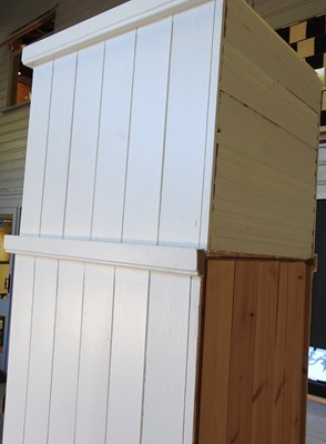 Lot 725 - A modern white painted pine cabinet