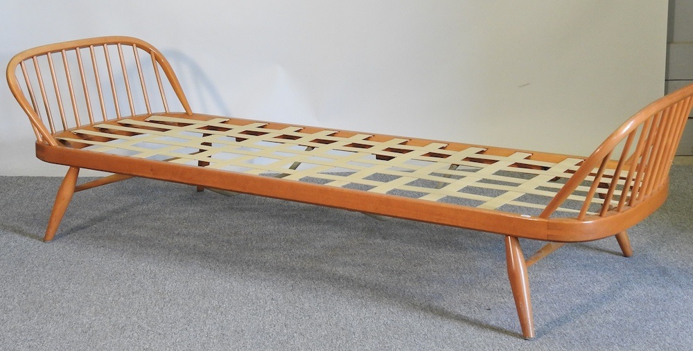 Lot 27 - An Ercol Day Bed