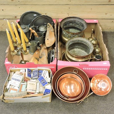 Lot 361 - Two boxes of metal wares and other items