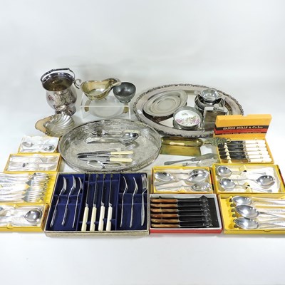 Lot 411 - A collection of silver plate and cutlery