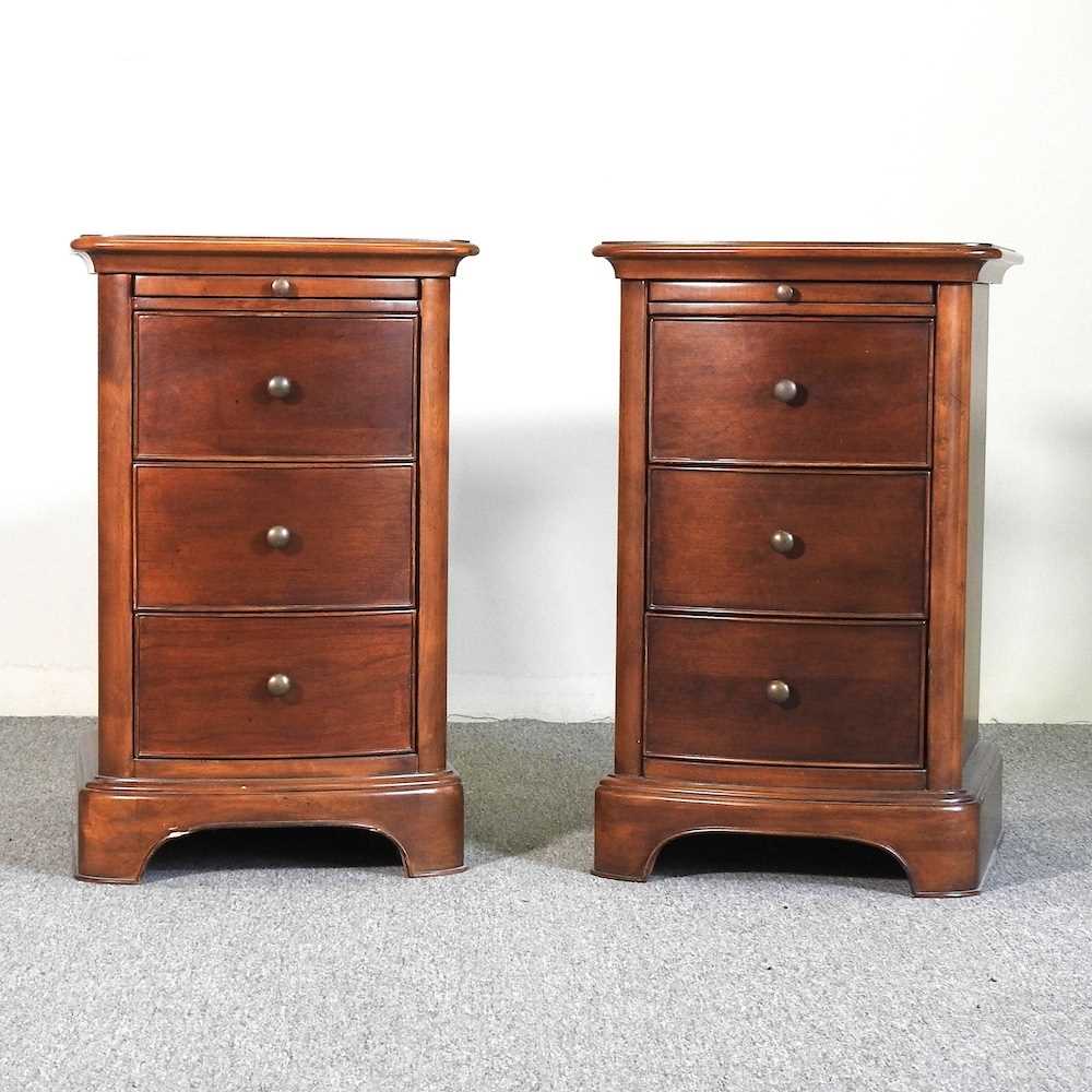 Lot 602 A pair of Willis & Gambier