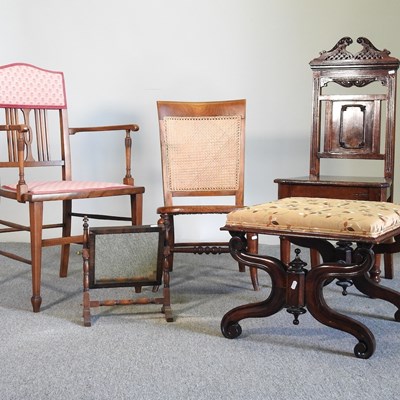 Lot 625 - A Victorian hall chair