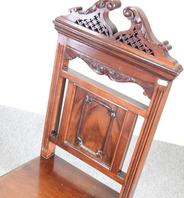 Lot 625 - A Victorian hall chair