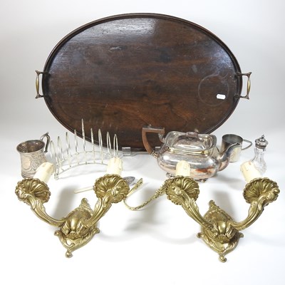 Lot 225 - A silver plated toast rack