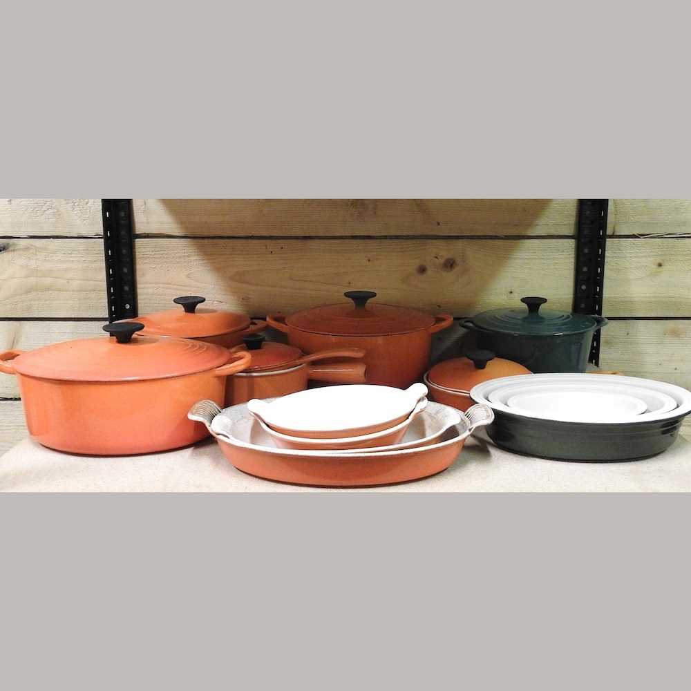 Lot 374 - A collection of Le Creuset