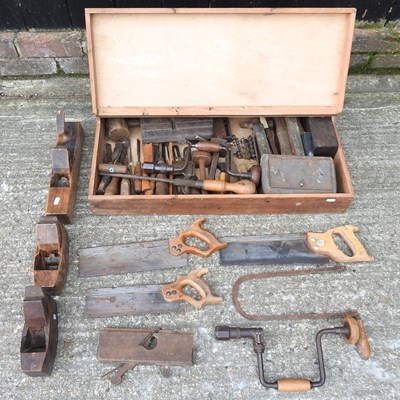 Lot 459 - A collection of hand tools, to include...