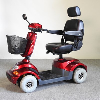 Lot 463 - A TGA mobility scooter