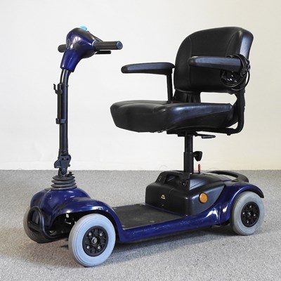 Lot 262 - A mobility scooter