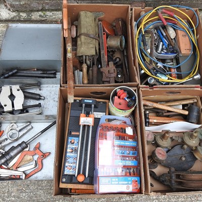 Lot 417 - A collection of tools