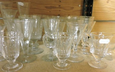 Lot 462 - A collection of 19th century glasses