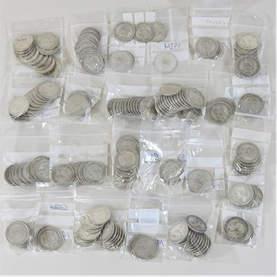 Lot 179 - A collection of silver crowns