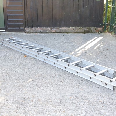 Lot 116 - An aluminium ladder