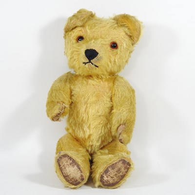 Lot 228 - A teddy bear