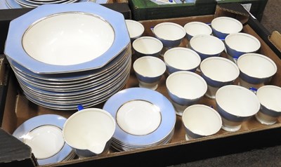 Lot 328 - An extensive Palissy Art Deco tea and dinner...