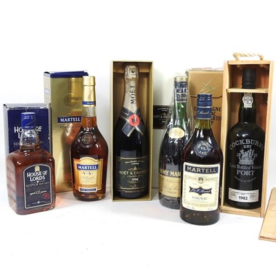 Lot 174 - A collection of cognac and spirits