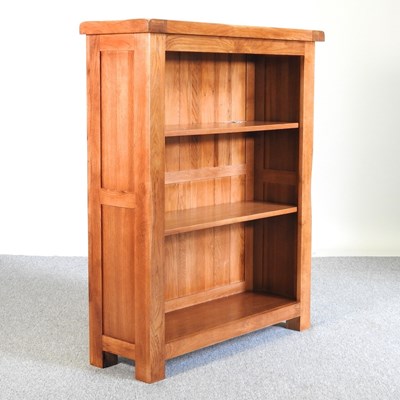 Lot 204 - An oak open bookcase