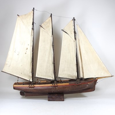 Lot 156 - An early 20th century wooden model of a three...