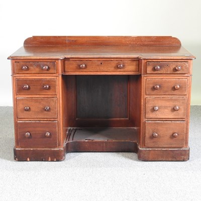 Lot 586 - A Victorian desk