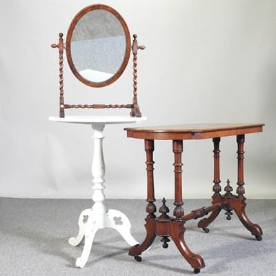 Lot 388 - A Victorian table and mirror