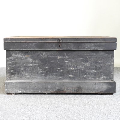 Lot 319 - A 19th century carpenter's chest