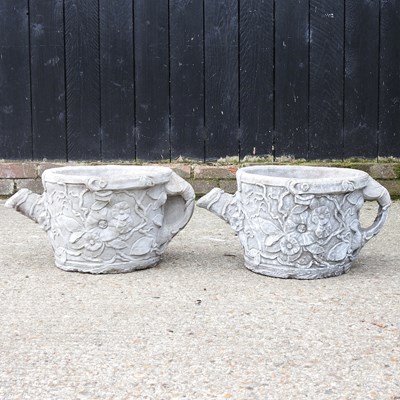 Lot 564 - A pair of garden pots