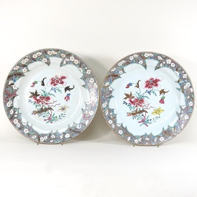 Lot 54 - A pair of 18th century Chinese export...