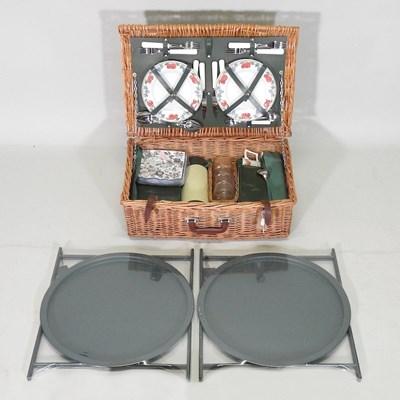 Lot 550 - A picnic basket, with a fitted interior,...