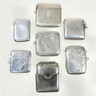 Lot 45 - An Edwardian silver vesta case, with engraved...