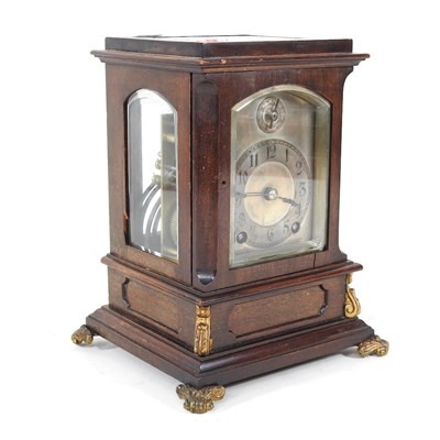 Lot 253 - An early 20th century bracket clock, with a...