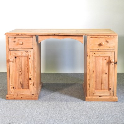 Lot 460 - A modern pine pedestal desk