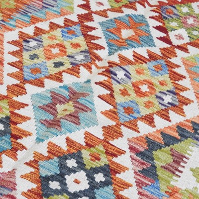 Lot 365 - A kilim rug, with all over diamonds, 152 x 101cm