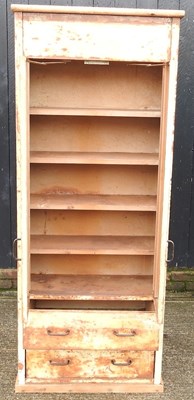 Lot 722 - A mid 20th century painted metal cabinet