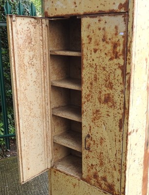 Lot 722 - A mid 20th century painted metal cabinet