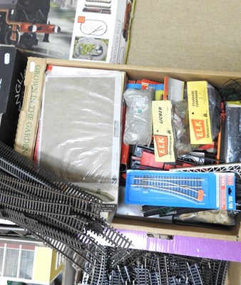 Lot 292 - A large collection of Hornby 00 gauge model...