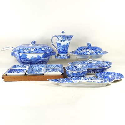 Lot 83 - A collection of Copeland Spode Italian pattern...