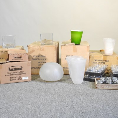 Lot 557 - A collection of mostly boxed set of glassware,...